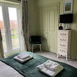 Murray's Rest - In The Bay, Filey Reighton